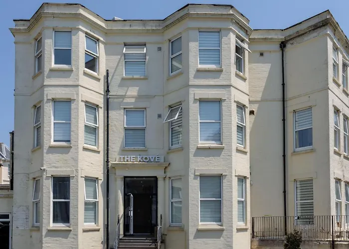 203, The Kove, West Hill Road